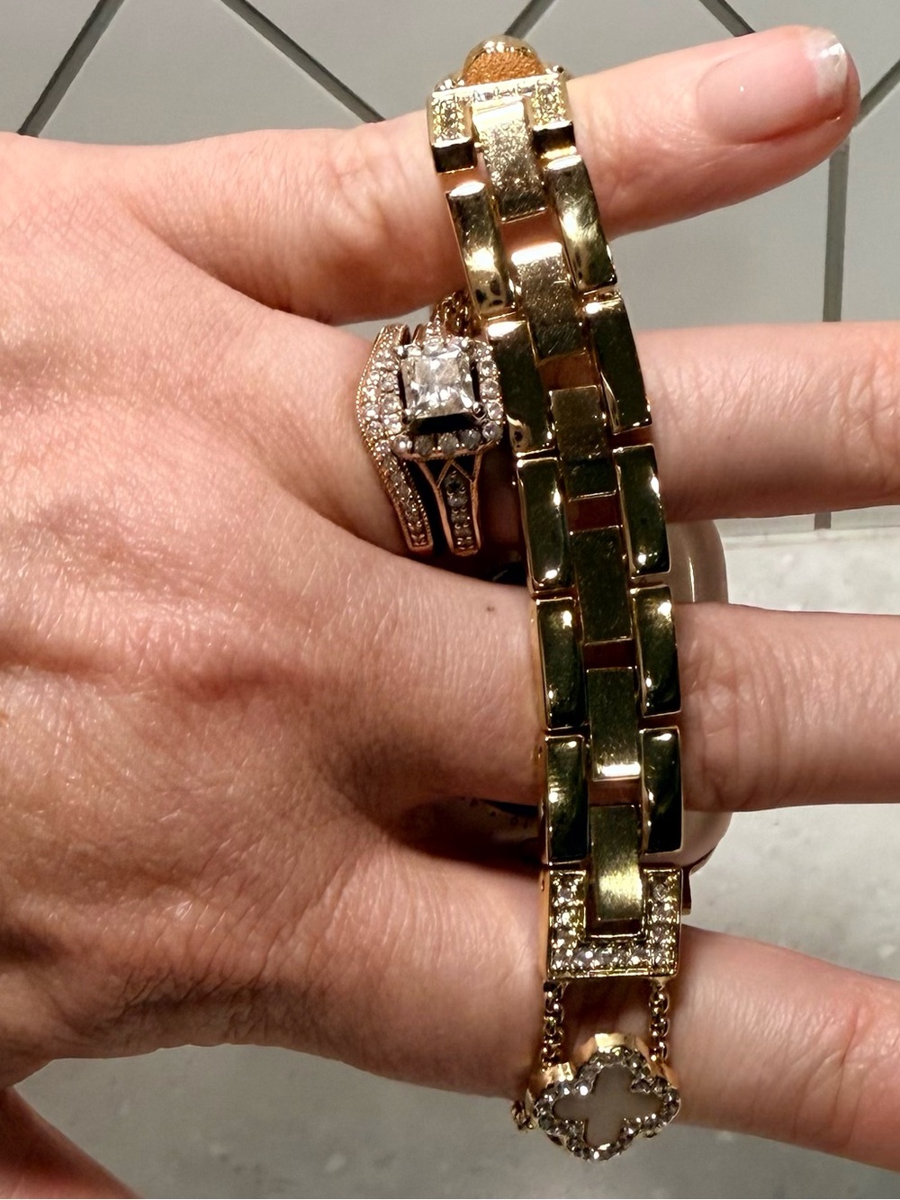 Gold Floral Crystal Bracelet Band for Apple Watch - Picture 7 of 7
